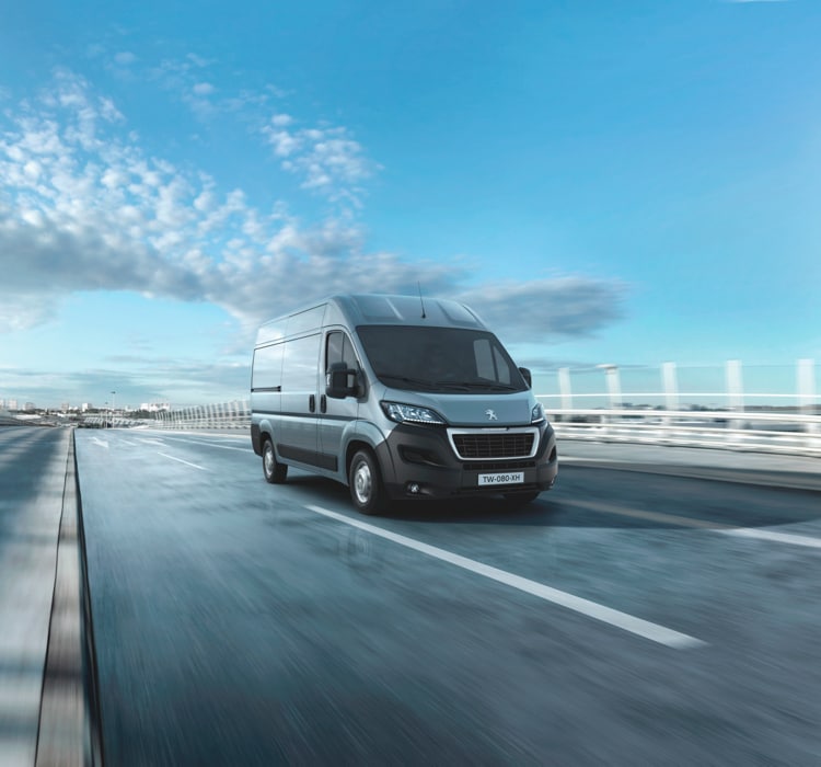 PEUGEOT Boxer : le fourgon professionnel thermique